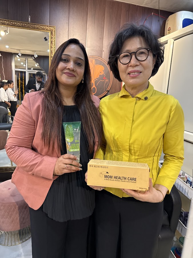 Korean Beauty Salon Curls n Scissors By Tanya Mishra - Salon in Aliganj, 