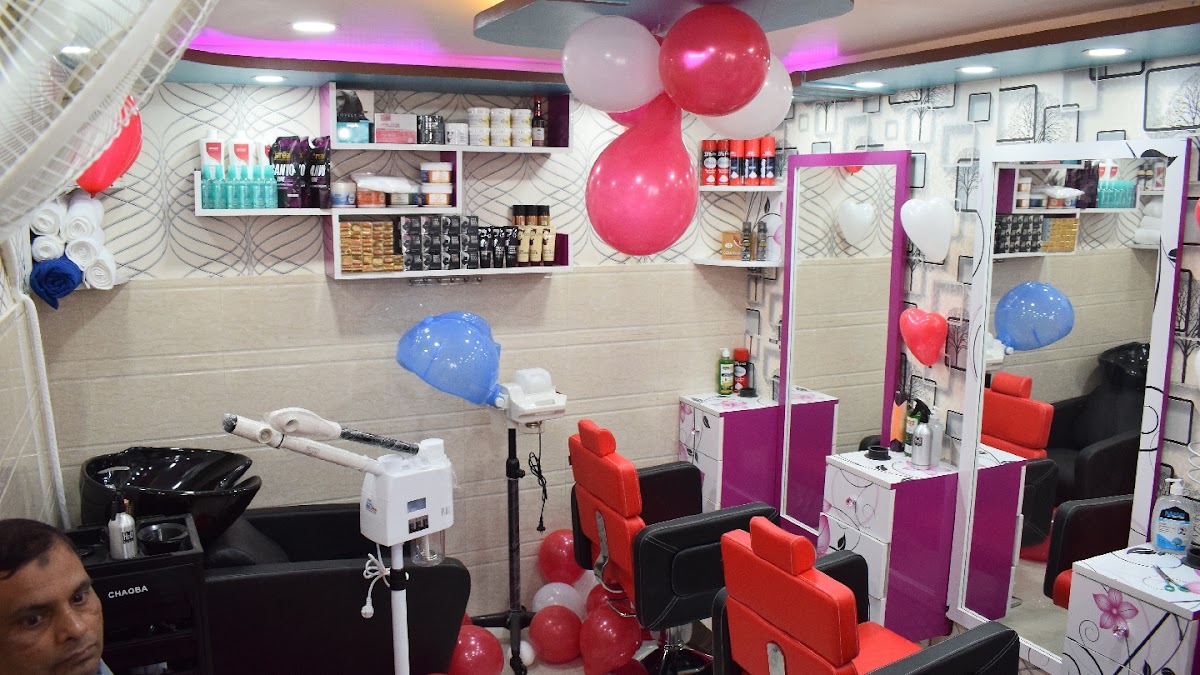 Mr. Ams Salon - Salon in Chowk, 