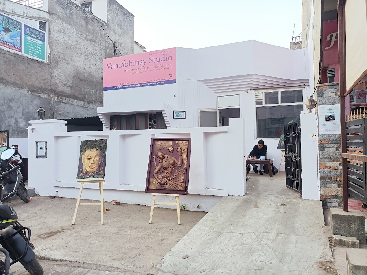 Varnabhinay Art Gallery - Painter in Triveni Nagar, 