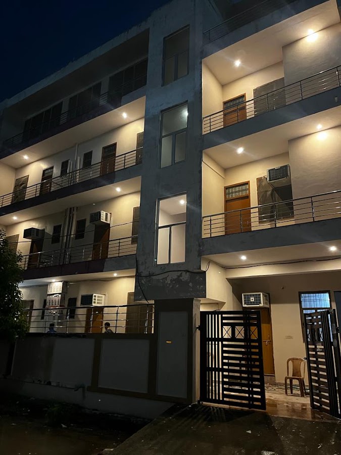 AVS Boys PG with AC Rooms at Dayal Residency - PG / Hostels in Ganeshpur Rahmanpur, 