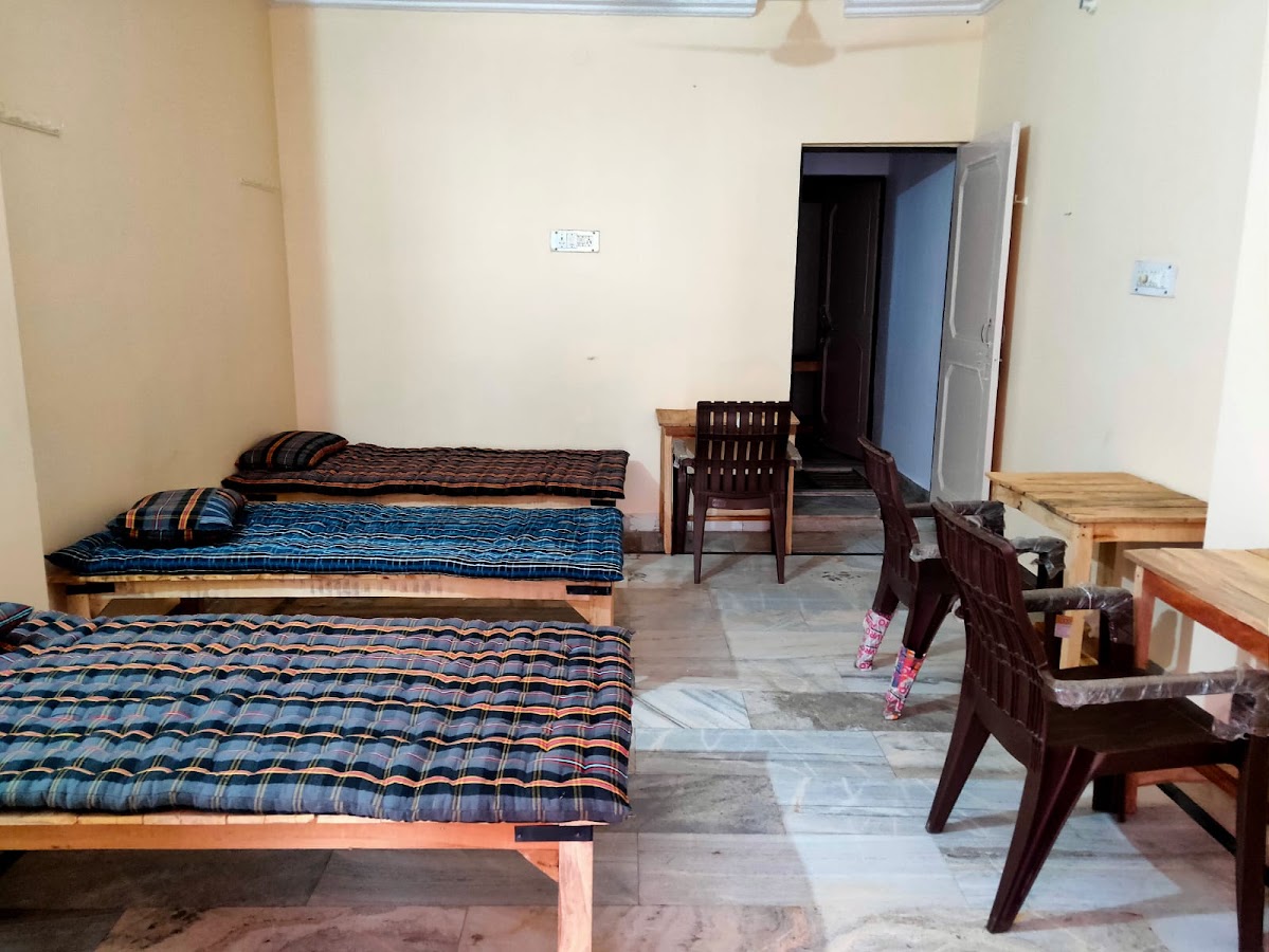 P.G. for Boys - PG / Hostels in Gomti Nagar, 